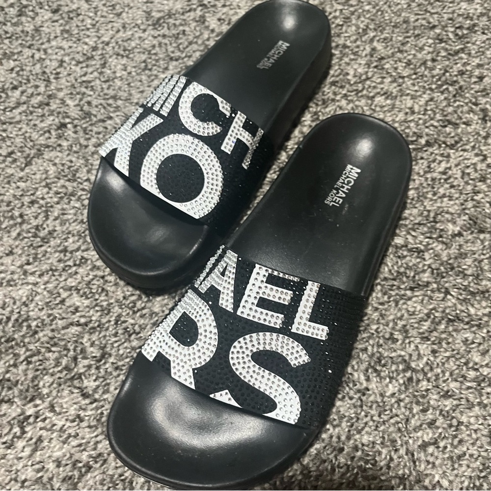 S|O|L|D❌Micheal Kors crystal rhinestone slides
